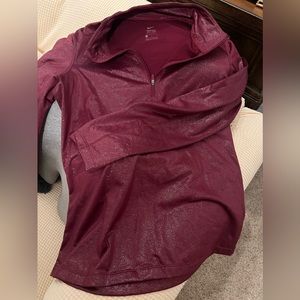 Nike Pro Dri-fit pullover